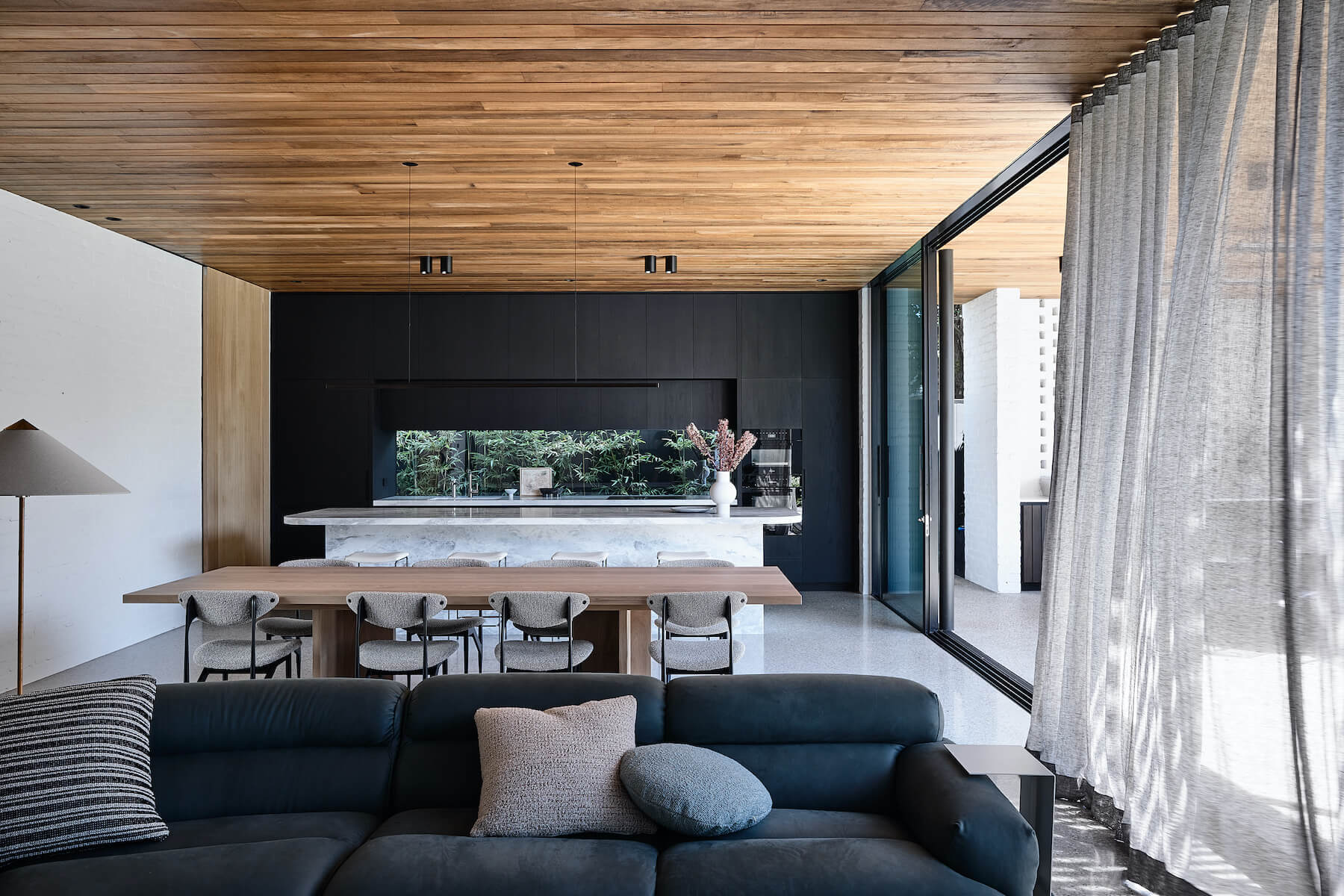 10-Brighton-East-2-House-InForm-Australia